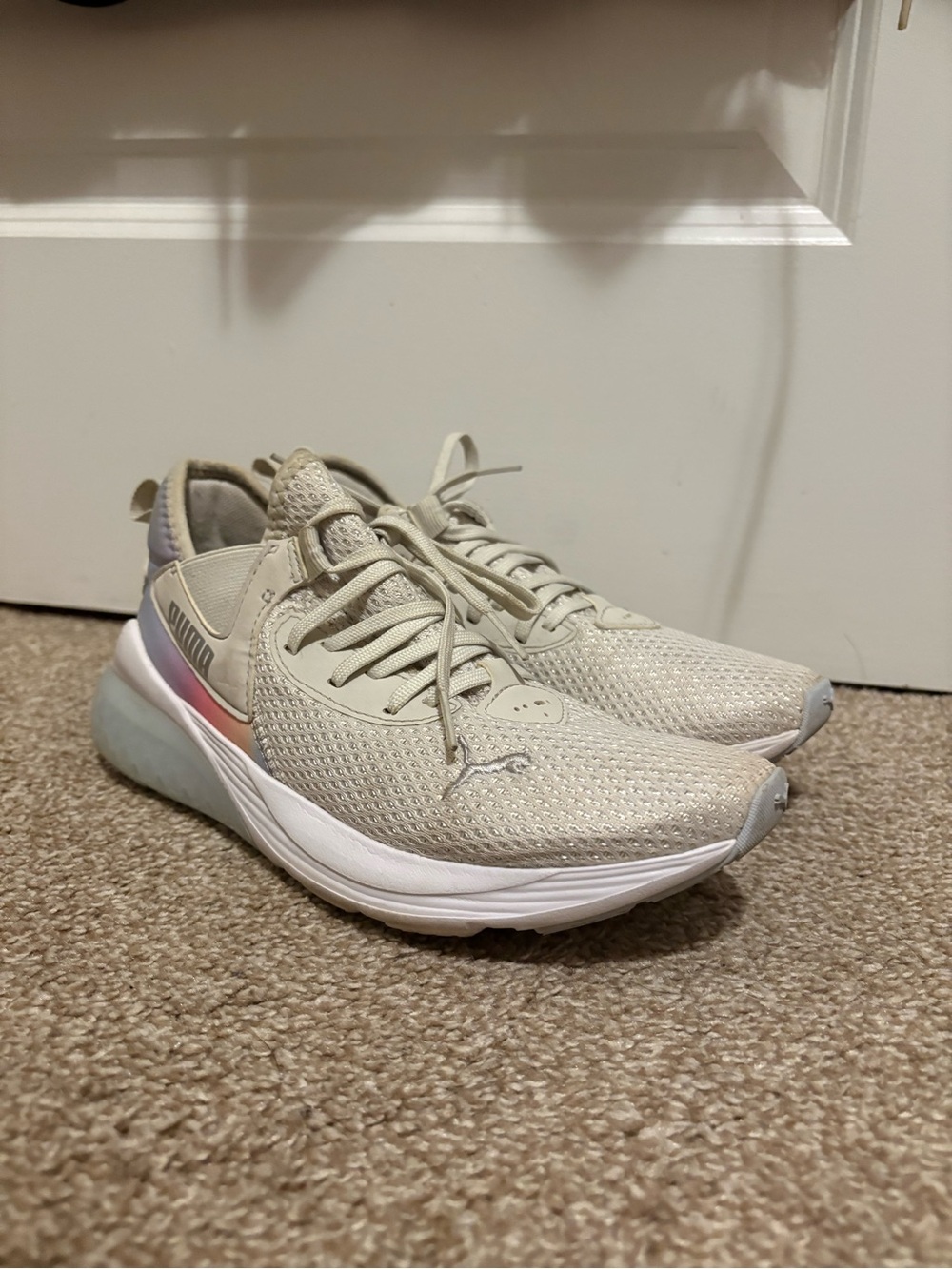 Light Women's Running Sneakers - Neutral Comfort